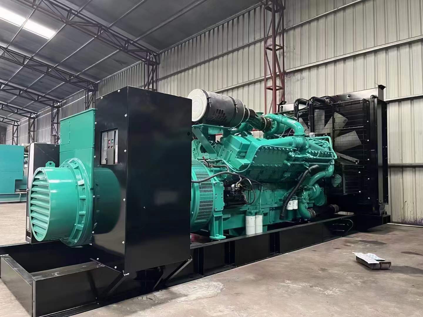 南关如何评估无功补偿装置的性能和效果？