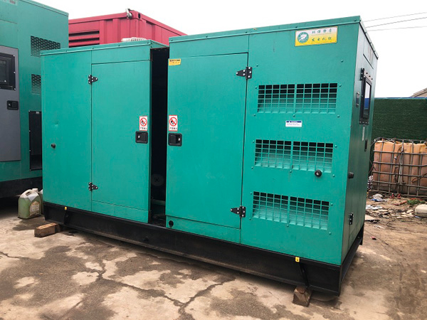 南关怎样合理控制磷酸铁锂蓄电池的充放电倍率以延长其使用寿命？