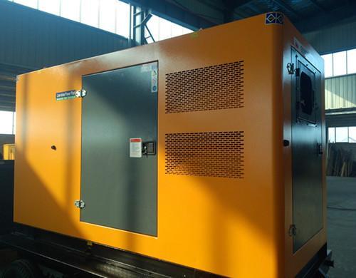 南关汽油发电机组电瓶电解液的密度应该保持在什么范围？